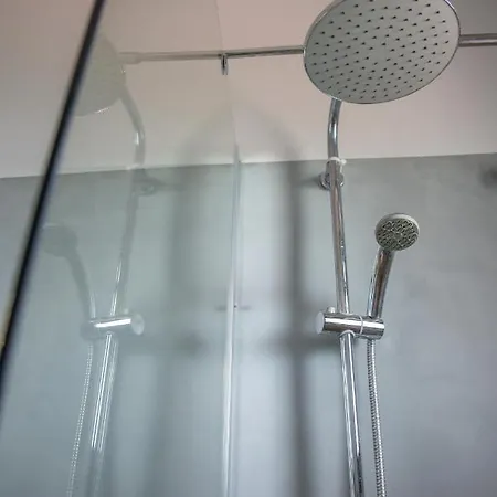 Marabou Chorefto מלון 2*