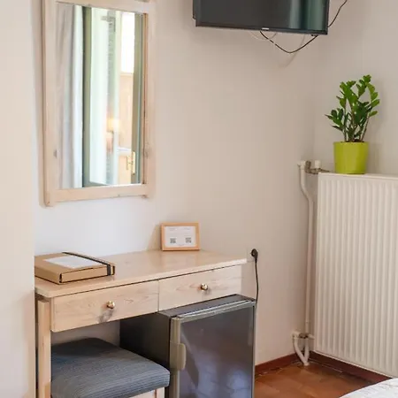 Otel Marabou Chorefto 2*