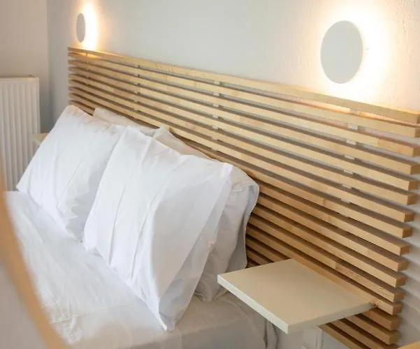 Otel Marabou Chorefto 2*