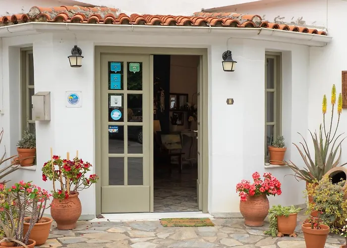 Otel Marabou Chorefto 2*