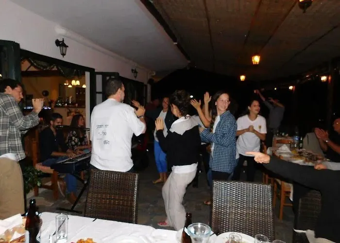 Marabou Chorefto Otel 2*